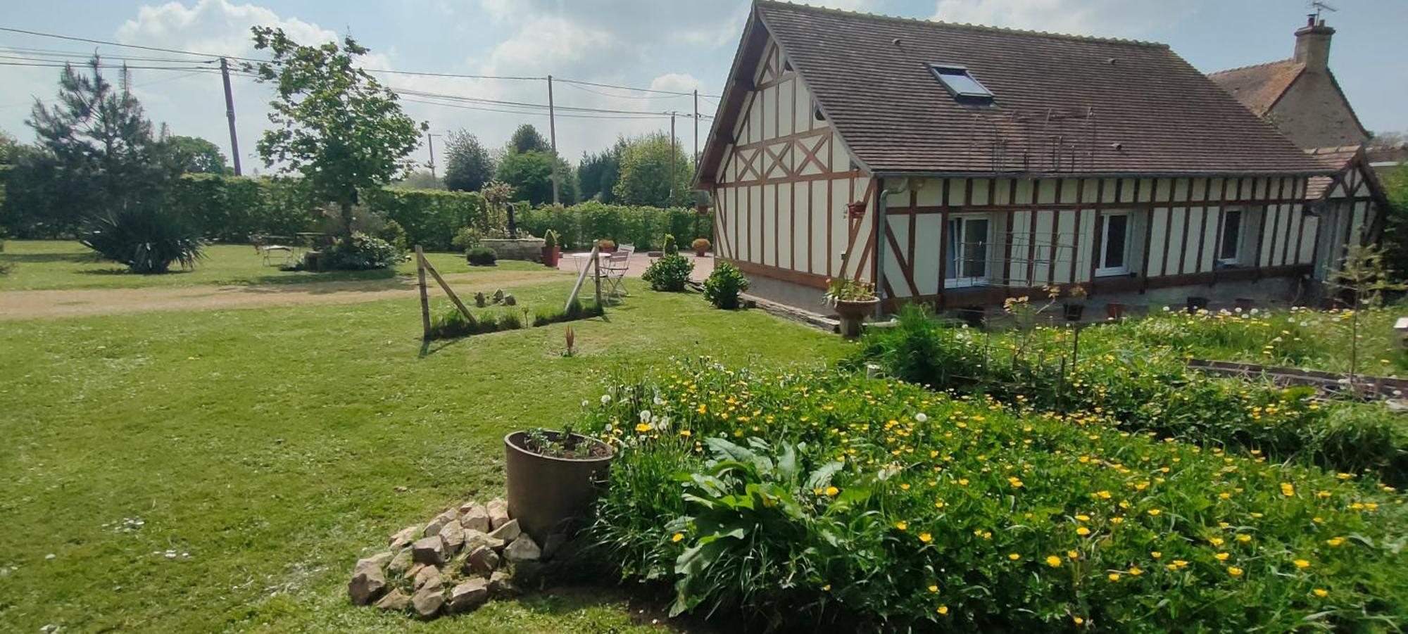 Les Lys Jolie Suite Parentale Privative Deux Adultes Avec Sdd Pertheville-Ners Exterior photo