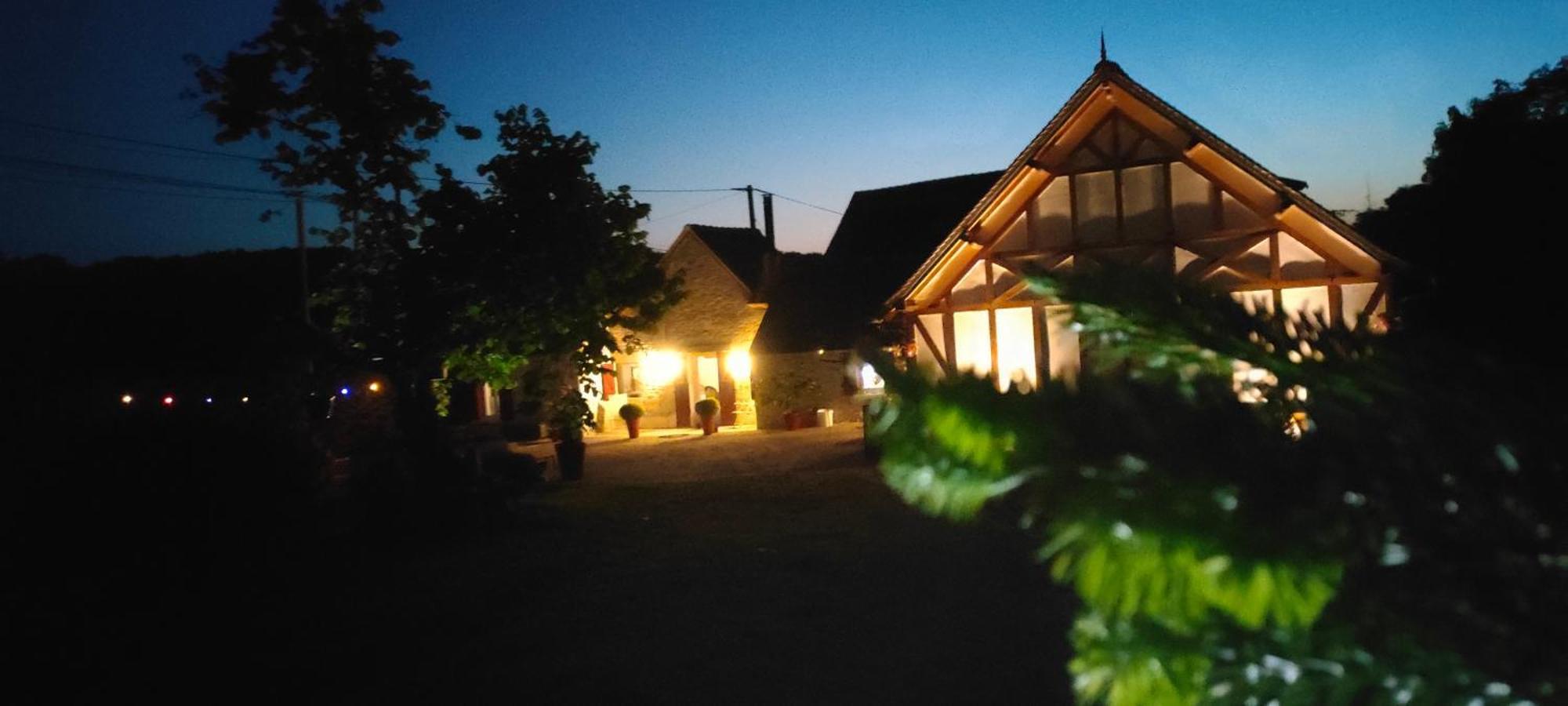Les Lys Jolie Suite Parentale Privative Deux Adultes Avec Sdd Pertheville-Ners Exterior photo